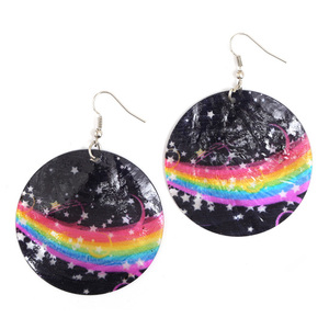 Rainbow and star black shell disc round dangle earrings
