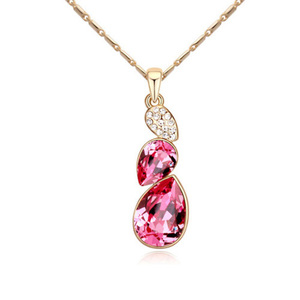 Vergoldete Halskette mit rosafarbenen Swarovski Kristallen