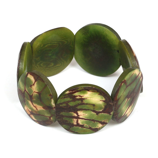Handgemachtes, elastisches Armband aus olivgrünen Taguascheiben