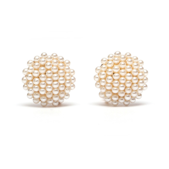 White round small faux-pearls clip on earrings...